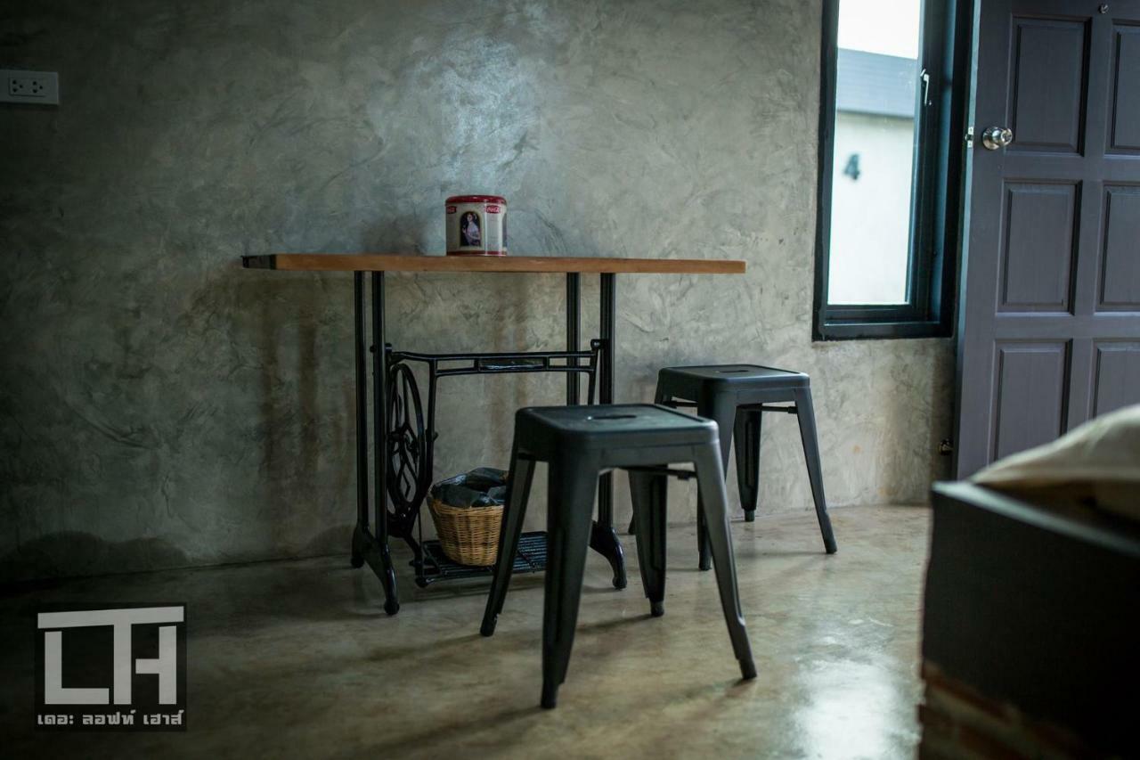 Hotel The Loft House Sakaeo Watthana Nakhon Zewnętrze zdjęcie