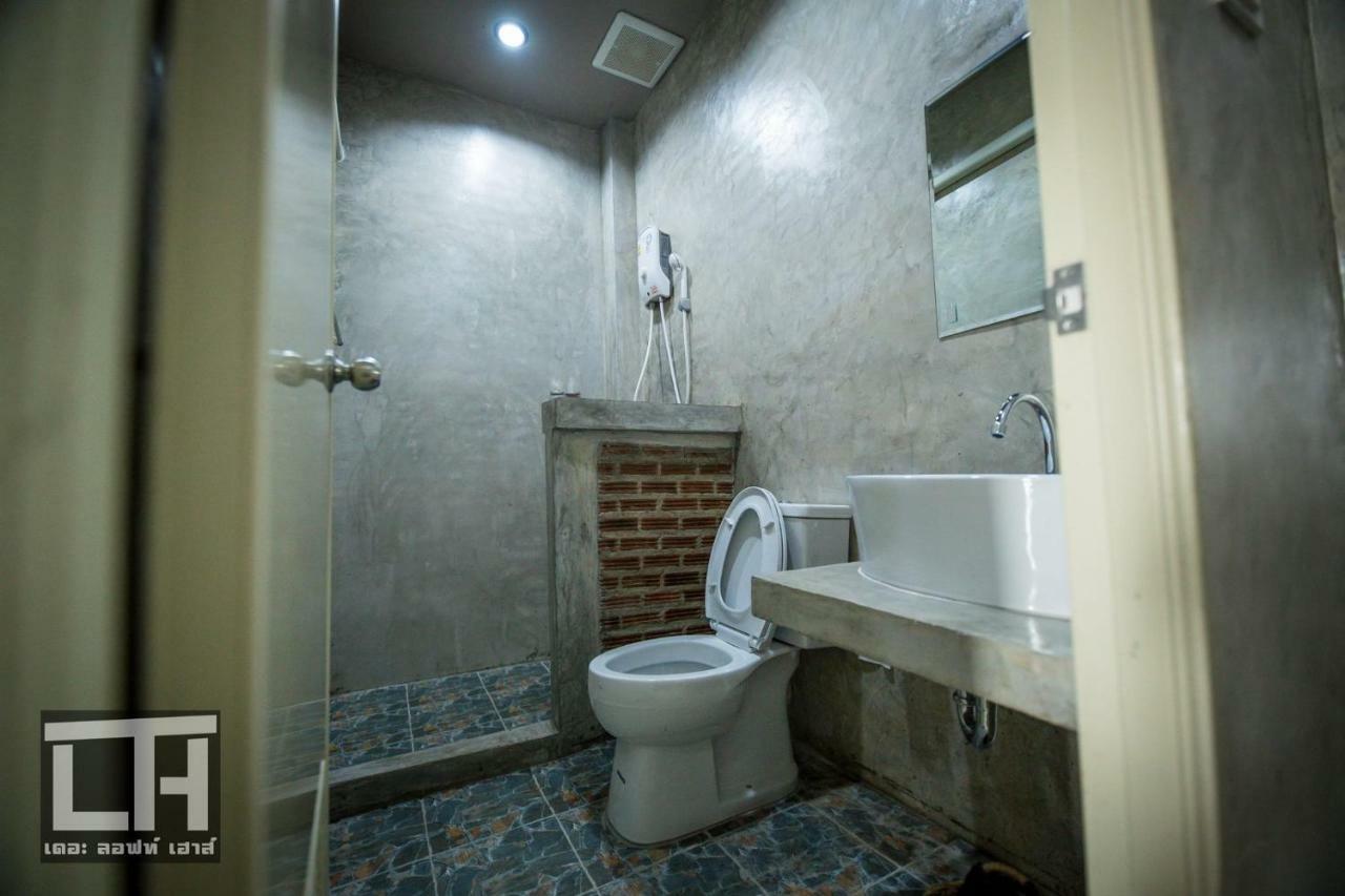 Hotel The Loft House Sakaeo Watthana Nakhon Zewnętrze zdjęcie
