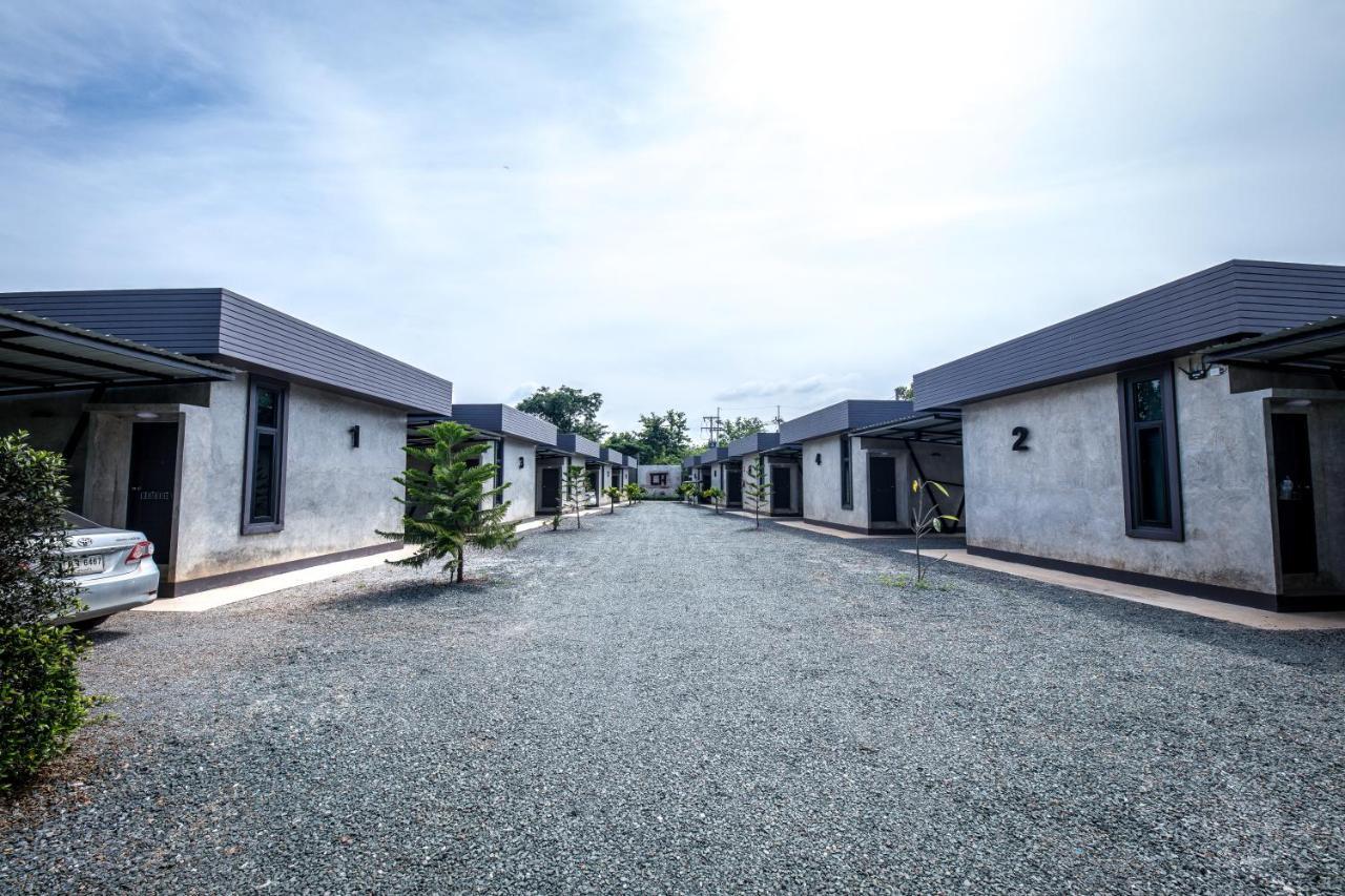Hotel The Loft House Sakaeo Watthana Nakhon Zewnętrze zdjęcie