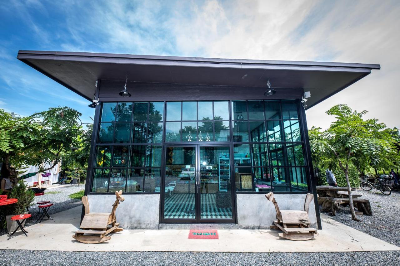 Hotel The Loft House Sakaeo Watthana Nakhon Zewnętrze zdjęcie